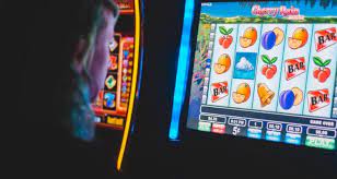 Sistem Bermain Slot Untuk Pemula 2022: Tutorial Komplit Dijamin Gacor!